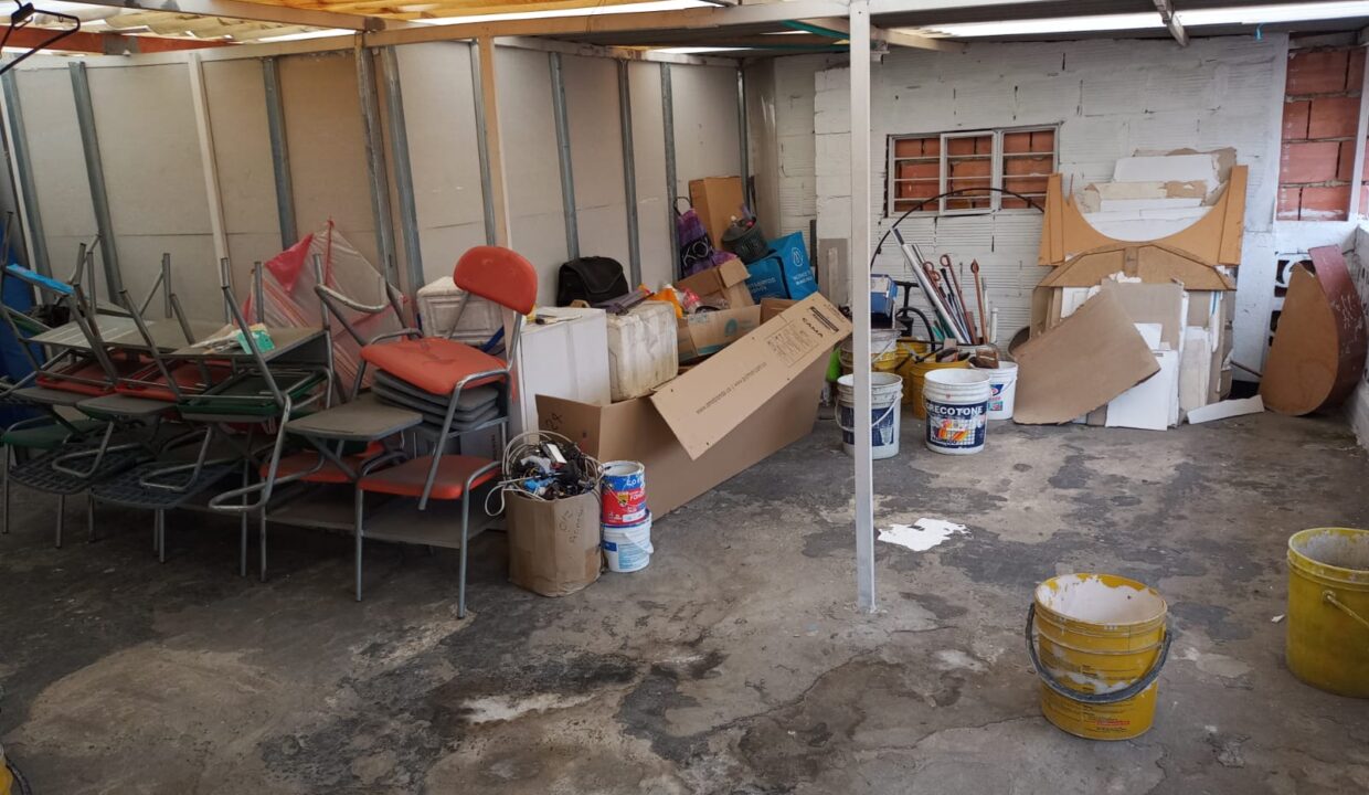 a7033049-4a4f-4d58-a2d4-29d2d12d7587