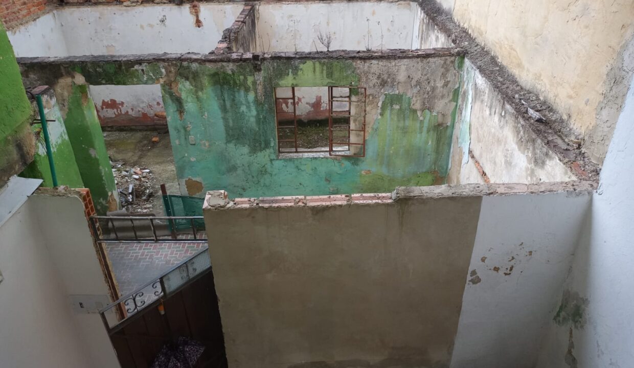 e594362b-37da-40fe-941b-e88945259641